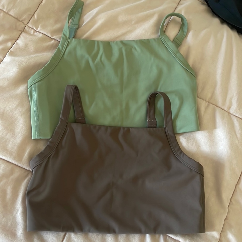 Sports bra